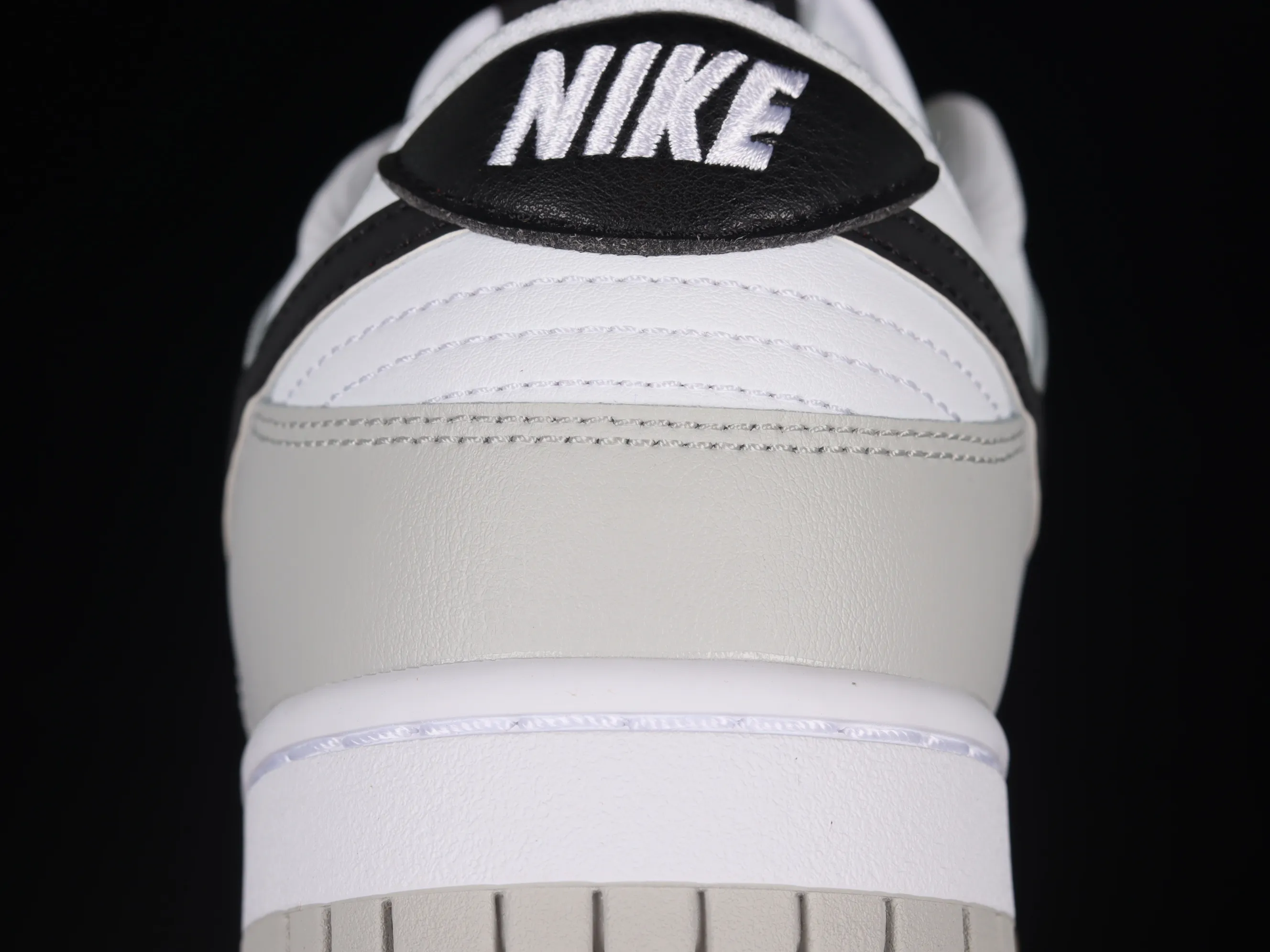 All categories Nk SB Dunk series Nk SB Dunk Low low-top sneakers M version pure original Nk Dunk SB Low gray white black scratch-off SB low-top sports casual sneakers DR9654-001